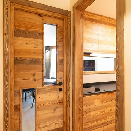 The Nest Alpine Sunshine Ski-in Ski-out Appartamento